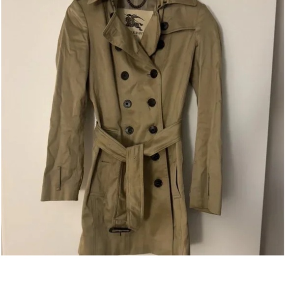 Burberry Trench - Picture 1 of 5